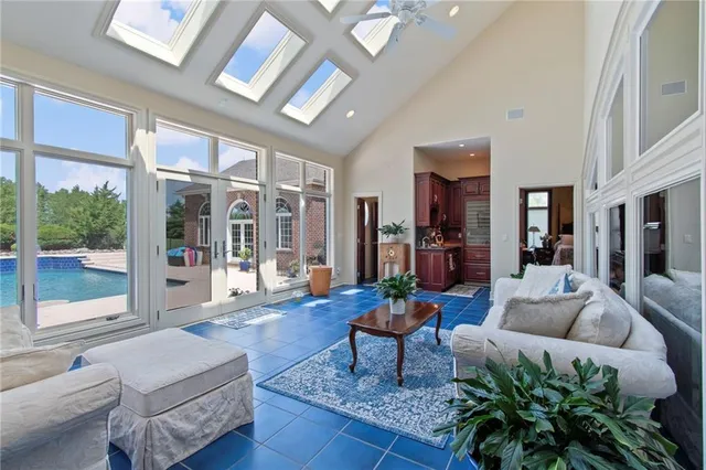 $2,000,000 | 15600 Northeast 124 Street, Kearney, MO 64060