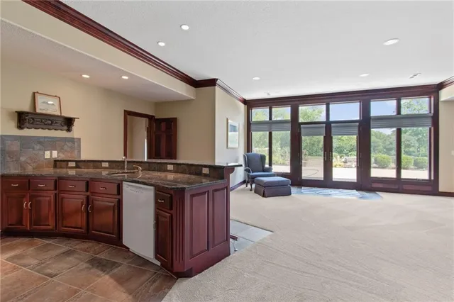 $2,000,000 | 15600 Northeast 124 Street, Kearney, MO 64060