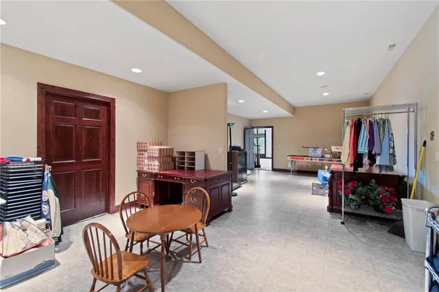 $2,000,000 | 15600 Northeast 124 Street, Kearney, MO 64060