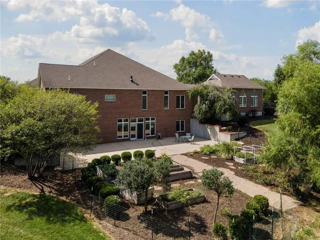 $2,000,000 | 15600 Northeast 124 Street, Kearney, MO 64060