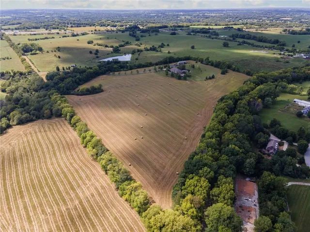 $2,000,000 | 15600 Northeast 124 Street, Kearney, MO 64060