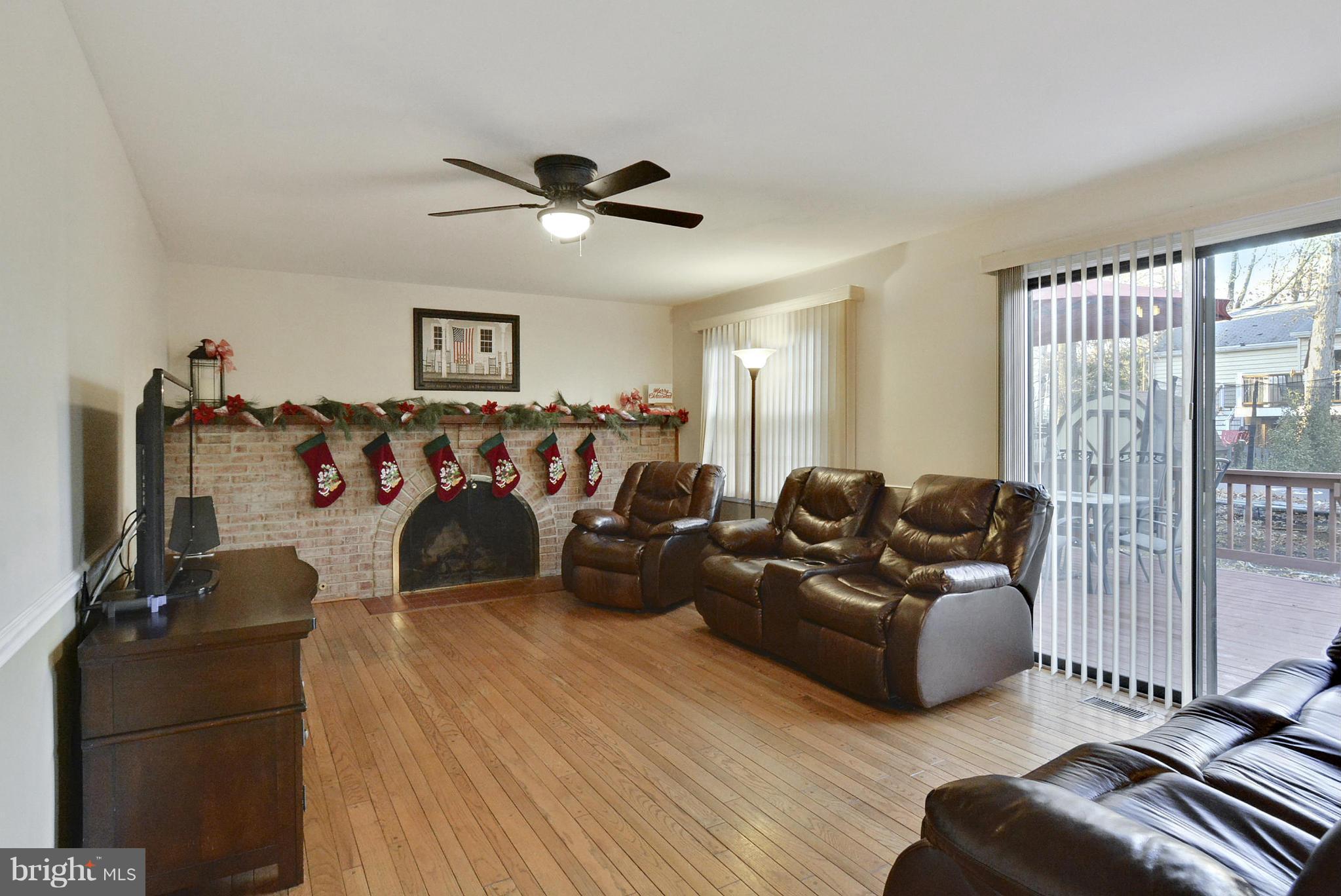7802 Richfield Road Springfield, VA 22153 - Photo 22 of 30 Family Room