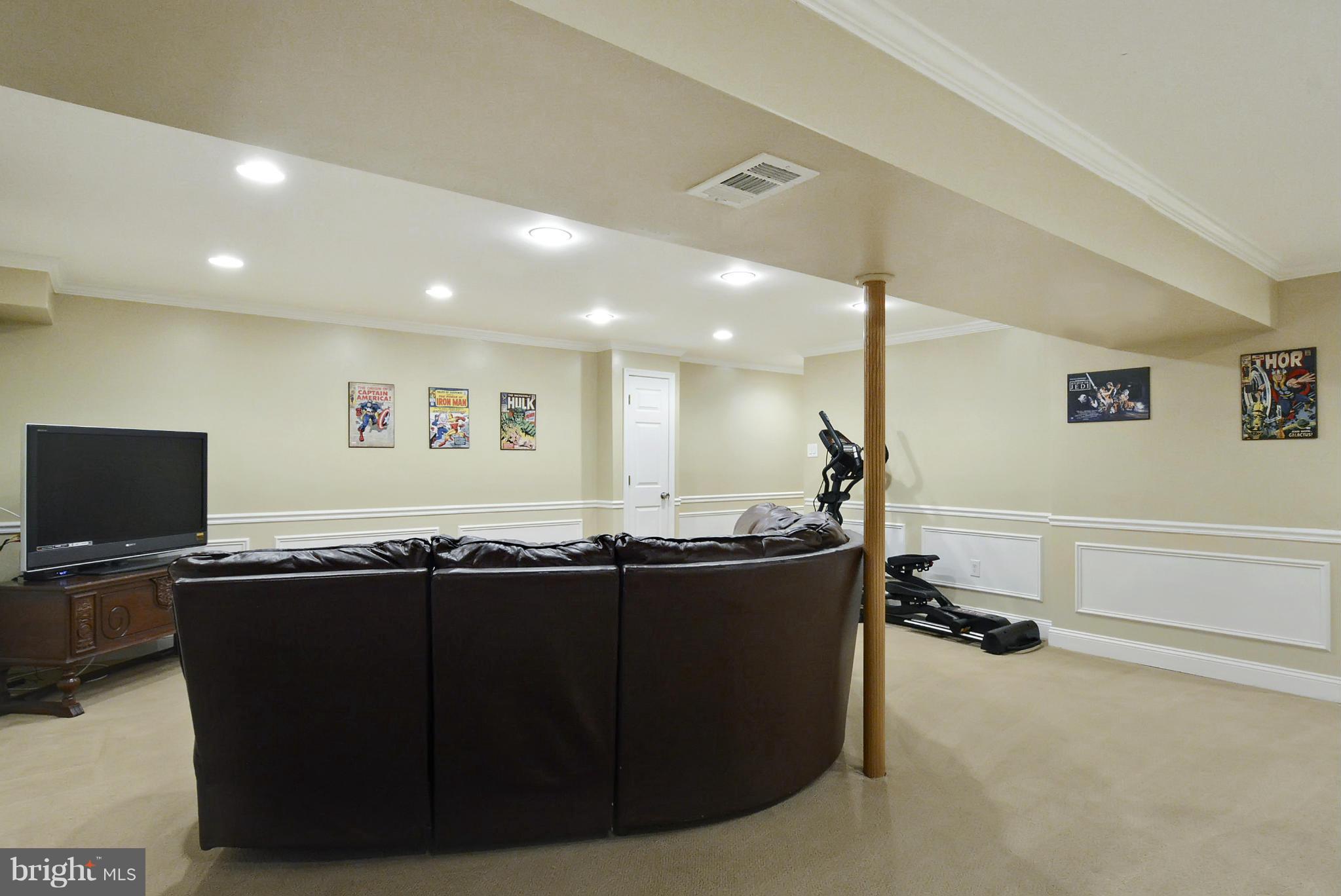 7802 Richfield Road Springfield, VA 22153 - Photo 24 of 30 Interior (General)
