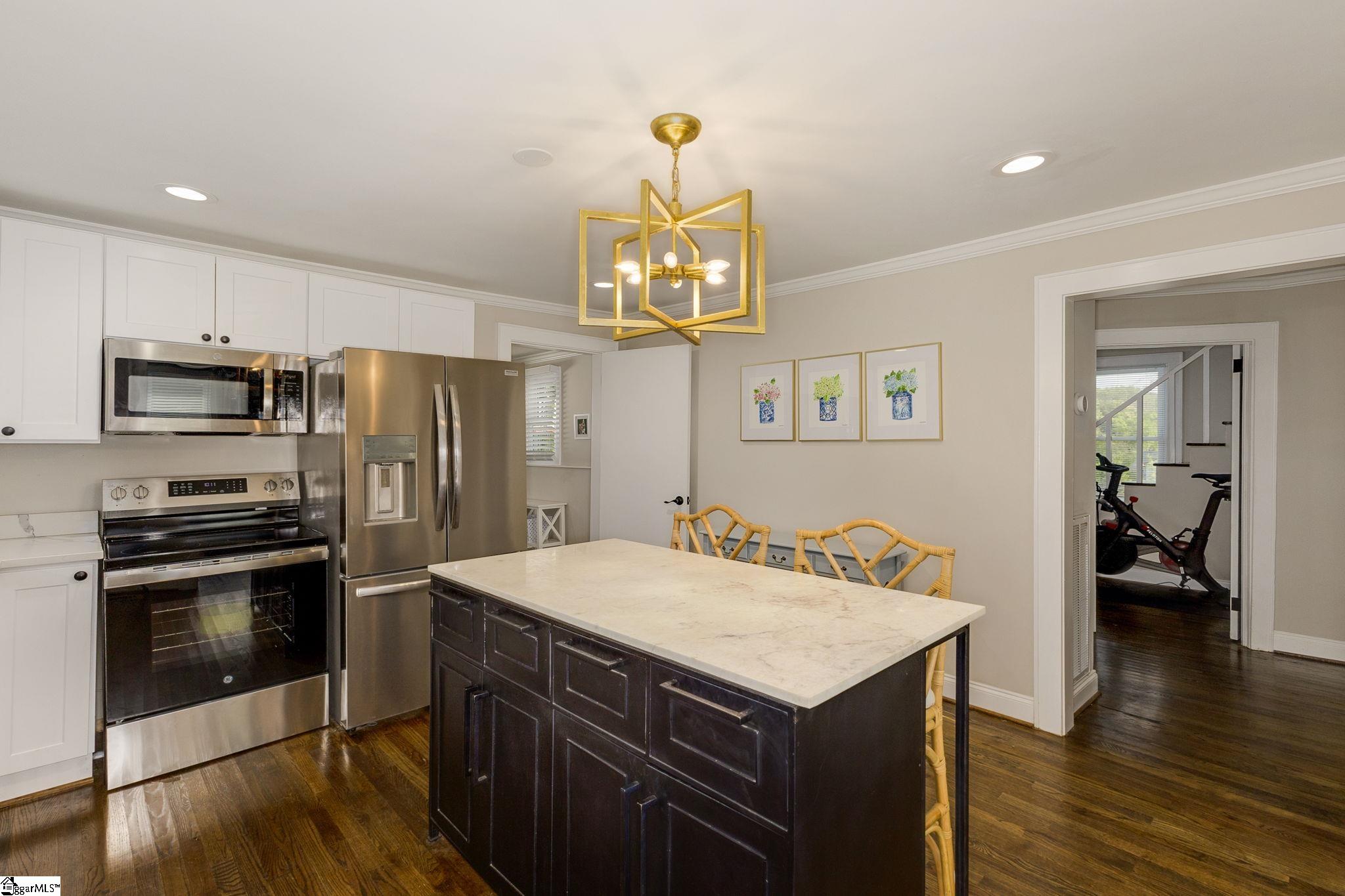 122 Parkins Mill Road Greenville, SC 29607 - Photo 13 of 43