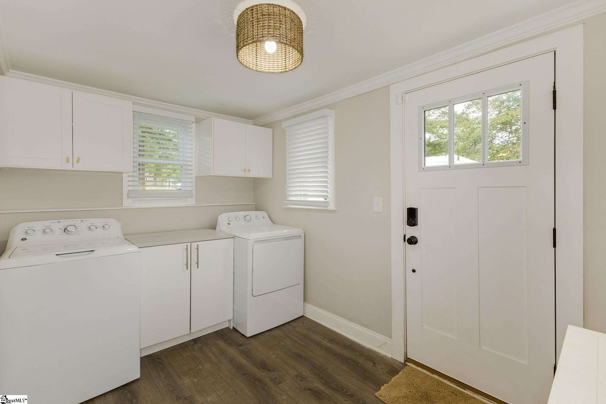 122 Parkins Mill Road Greenville, SC 29607 - Photo 22 of 43