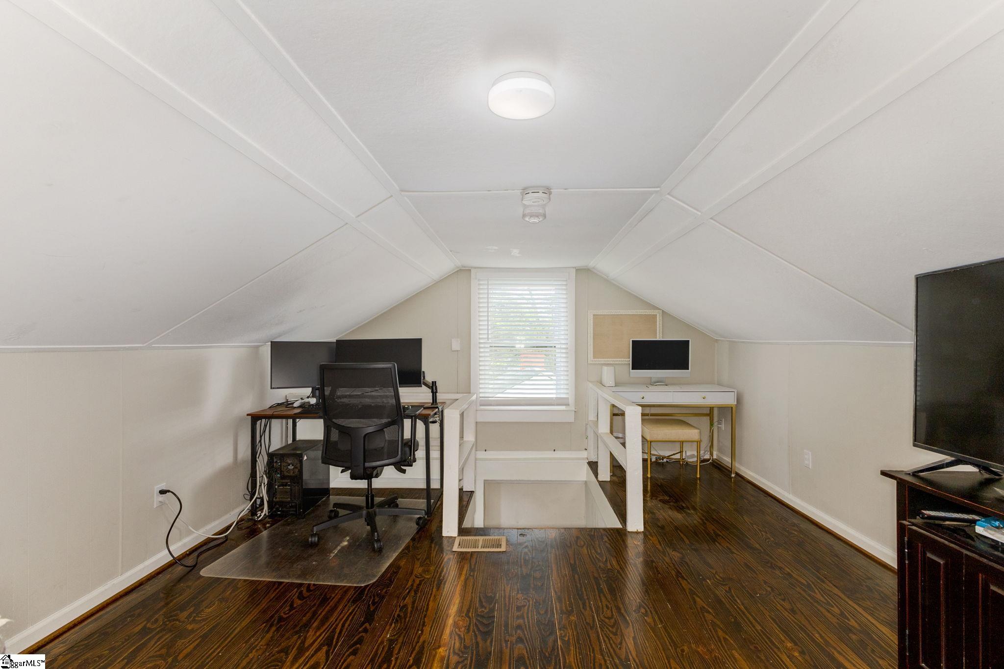 122 Parkins Mill Road Greenville, SC 29607 - Photo 32 of 43