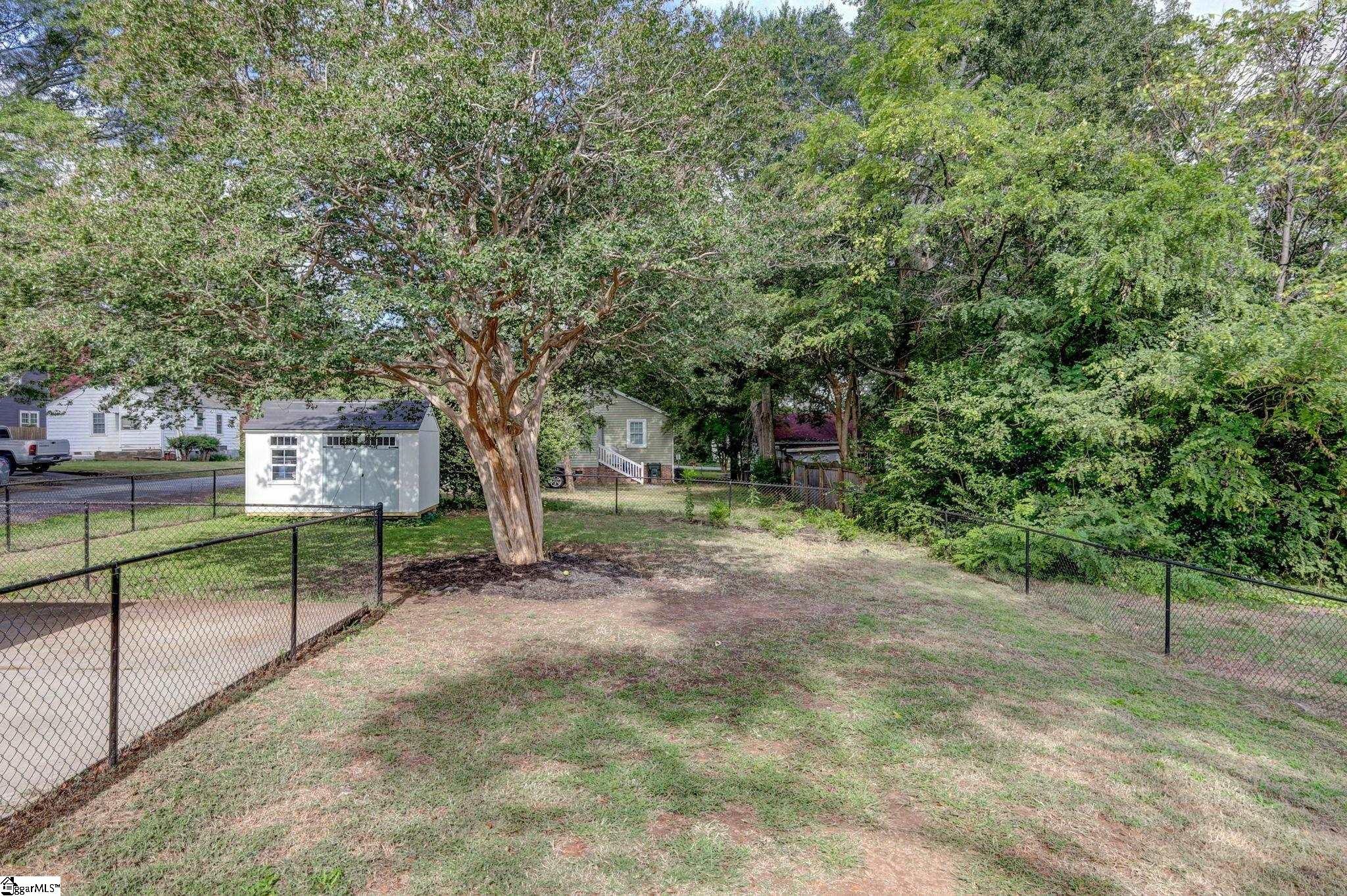 122 Parkins Mill Road Greenville, SC 29607 - Photo 38 of 43