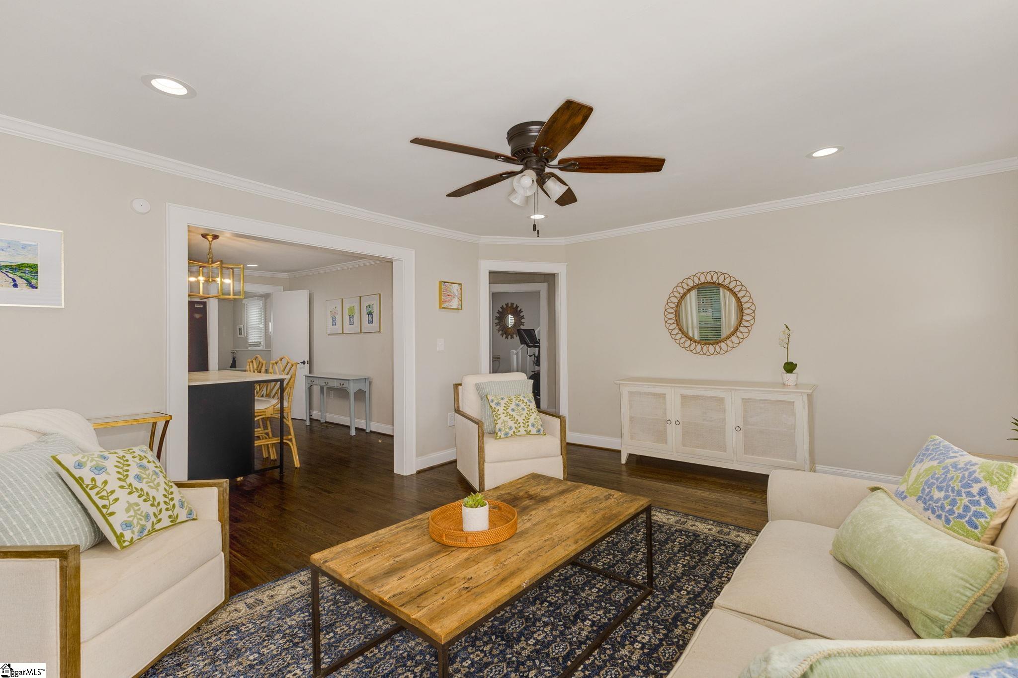 122 Parkins Mill Road Greenville, SC 29607 - Photo 9 of 43