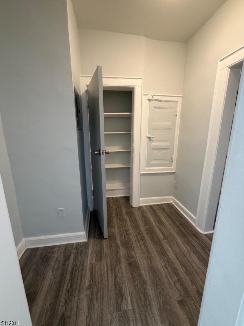 313 Verona Avenue Newark, NJ 07104 - Photo 4 of 11