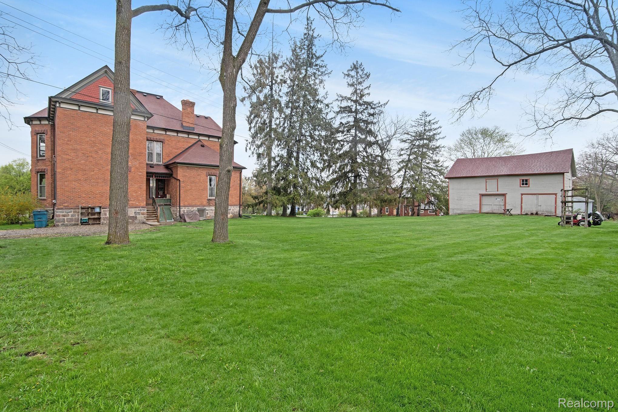 205 Mason Road Howell, MI 48843 - Photo 8 of 38 DSC_1620.jpg