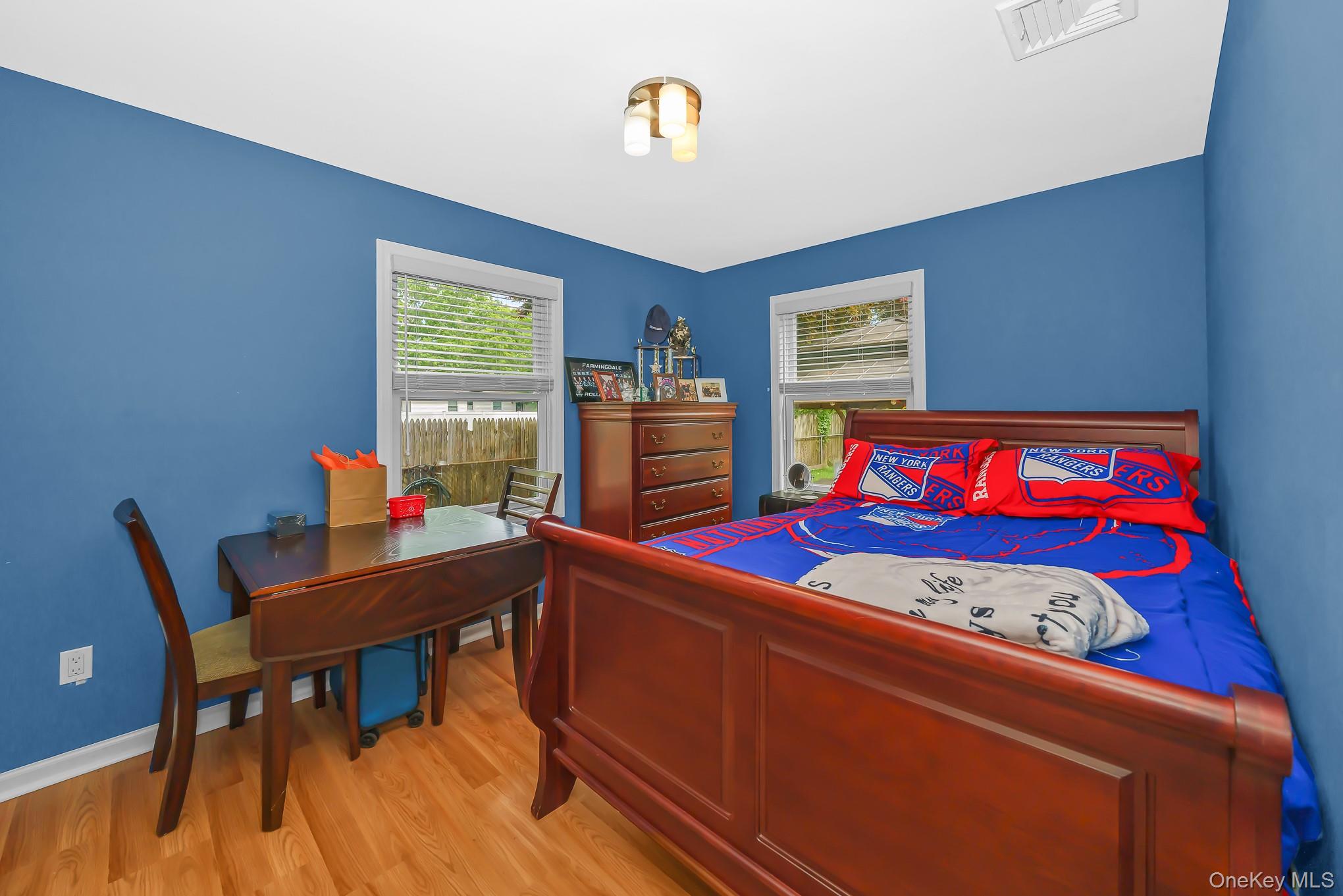 20 Amherst Street Islip, NY 11751 - Photo 25 of 29
