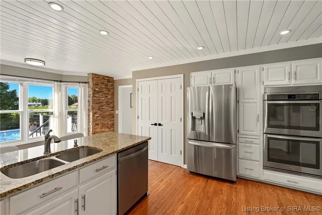 $620,000 | 6903 Scottsville Navilleton Road, Floyds Knobs, IN 47119