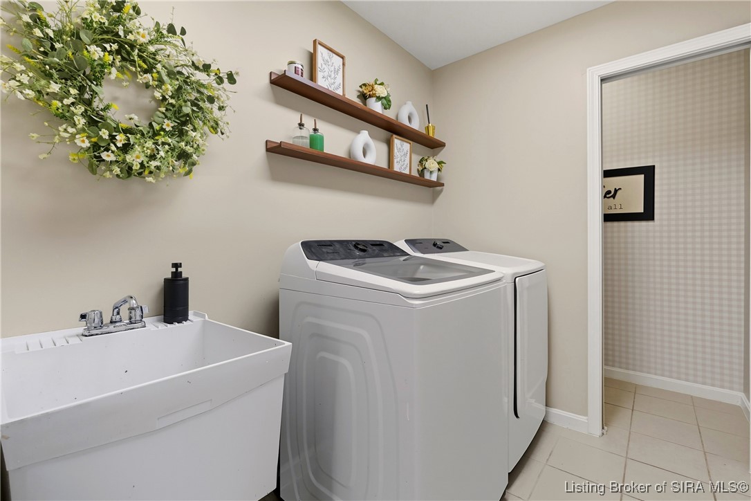 6903 Scottsville Navilleton Road Floyds Knobs, IN 47119 - Photo 16 of 44 Main floor laundry room