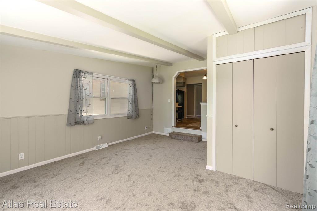 9450 Hogan Road Fenton, MI 48430 - Photo 22 of 36