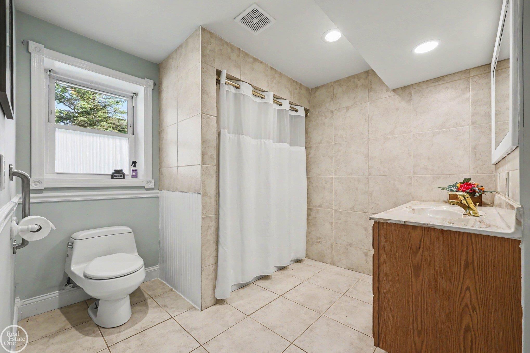 755 East Romeo Road Leonard, MI 48367 - Photo 20 of 33