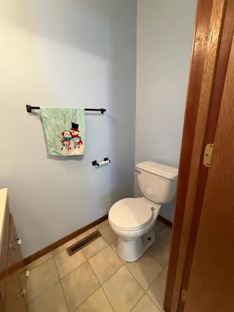 $189,900 | 910 2nd Street Northeast, Roseau, MN 56751