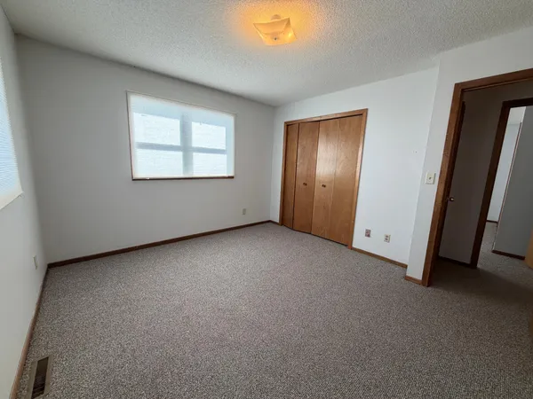 $189,900 | 910 2nd Street Northeast, Roseau, MN 56751