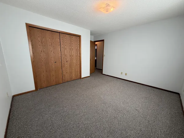 $189,900 | 910 2nd Street Northeast, Roseau, MN 56751