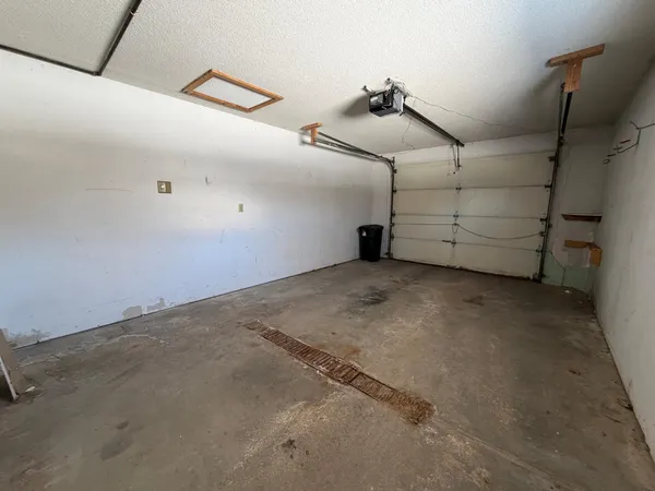 $189,900 | 910 2nd Street Northeast, Roseau, MN 56751