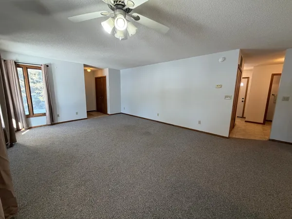 $189,900 | 910 2nd Street Northeast, Roseau, MN 56751