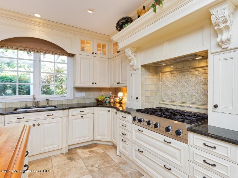 4 Concord Court Colts Neck, NJ 07722 - Photo 11 of 52 025-204705-IMG_6493_4331692