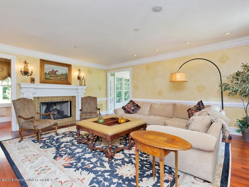 4 Concord Court Colts Neck, NJ 07722 - Photo 21 of 52 006-204705-IMG_6459_4331600