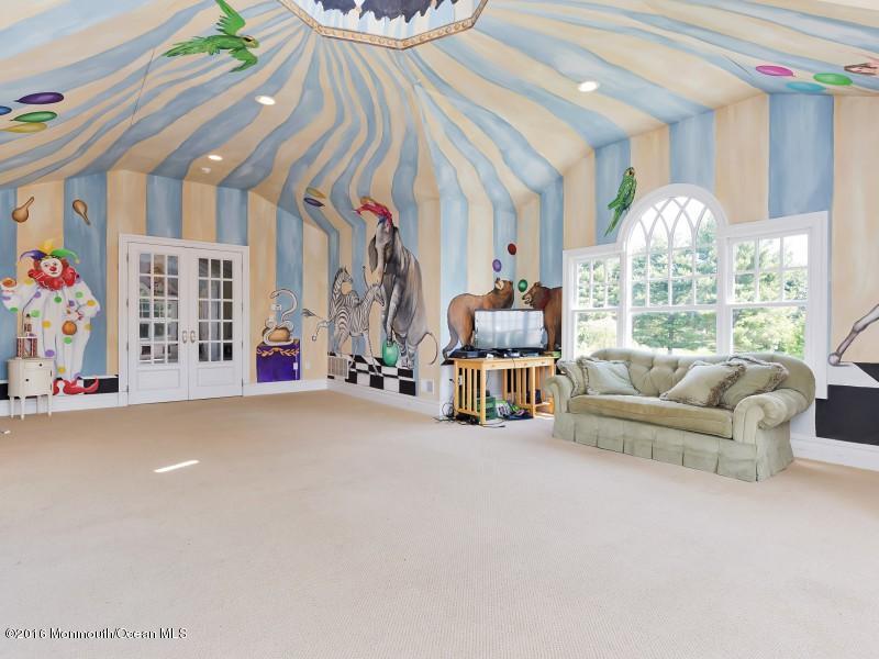 4 Concord Court Colts Neck, NJ 07722 - Photo 36 of 52 040-204705-IMG_6550_4331814