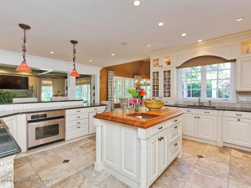 4 Concord Court Colts Neck, NJ 07722 - Photo 9 of 52 023-204705-IMG_6489_4331681