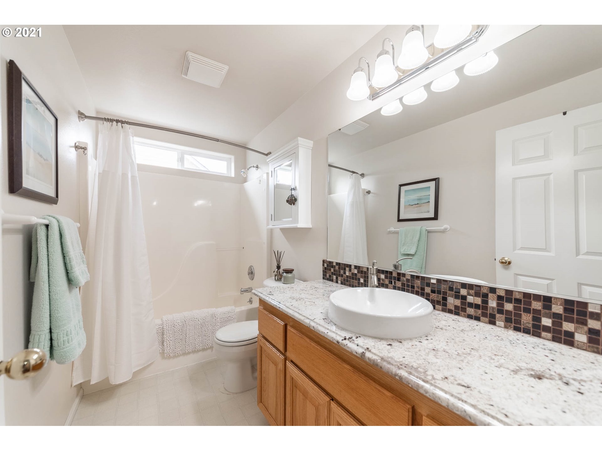 3354 Merryvale Road Eugene, OR 97404 - Photo 19 of 31 Gallery Image 19