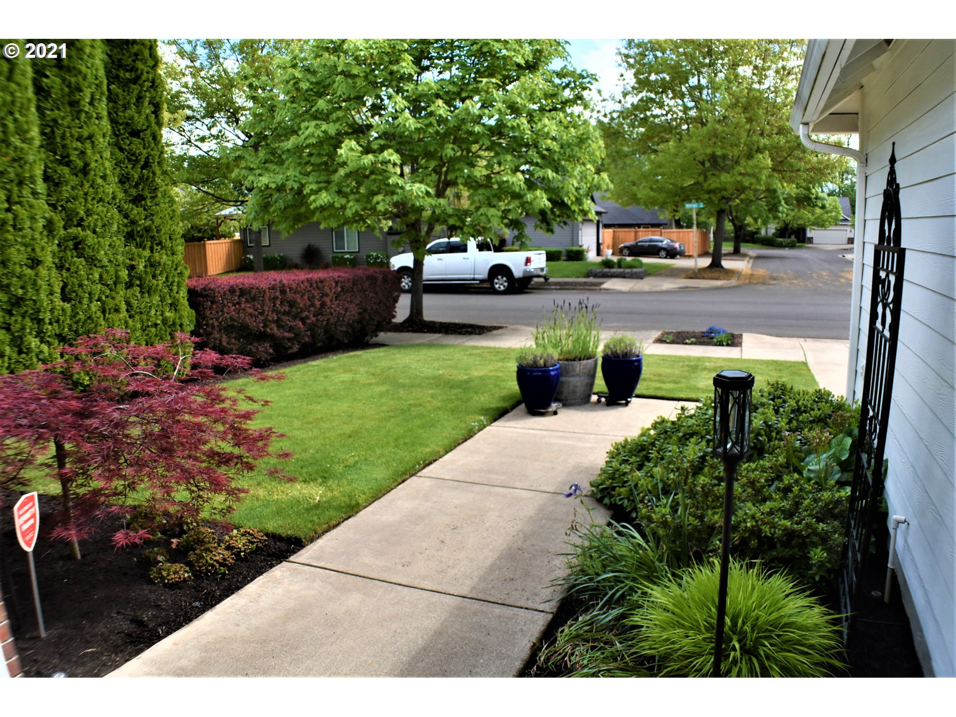 3354 Merryvale Road Eugene, OR 97404 - Photo 3 of 31 Gallery Image 3