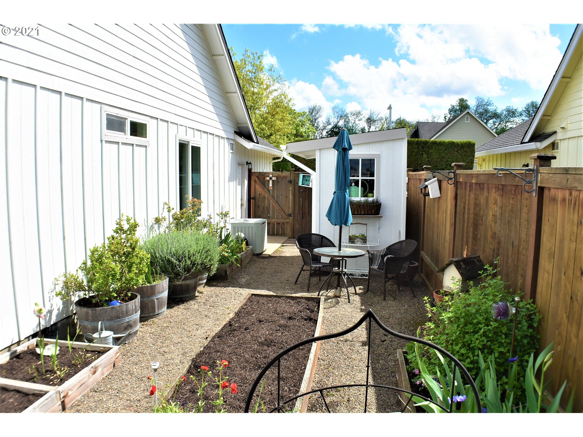 3354 Merryvale Road Eugene, OR 97404 - Photo 30 of 31 Gallery Image 30