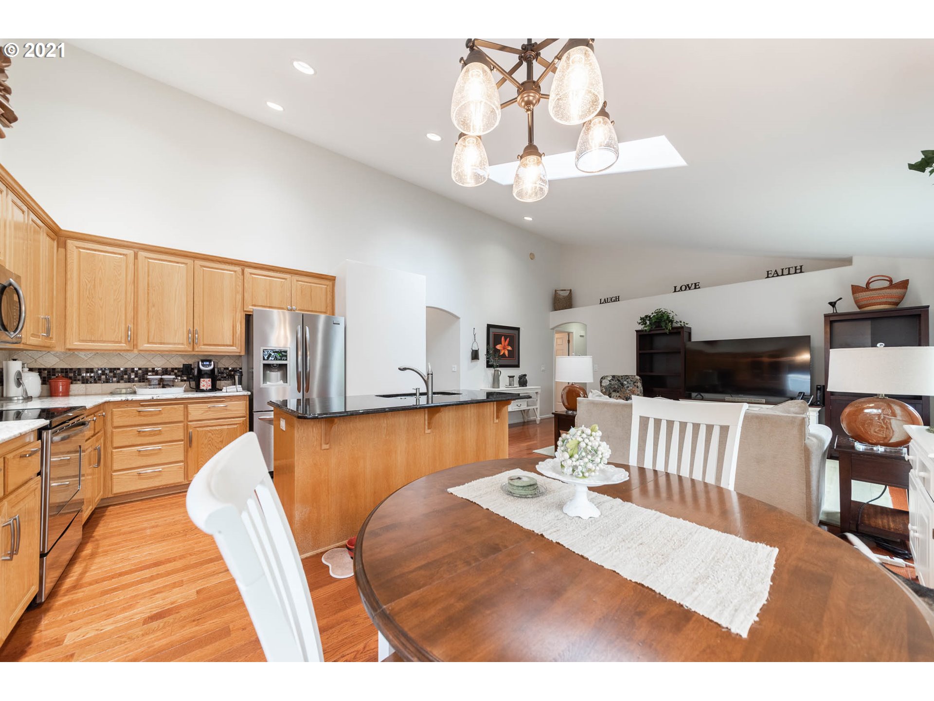 3354 Merryvale Road Eugene, OR 97404 - Photo 9 of 31 Gallery Image 9