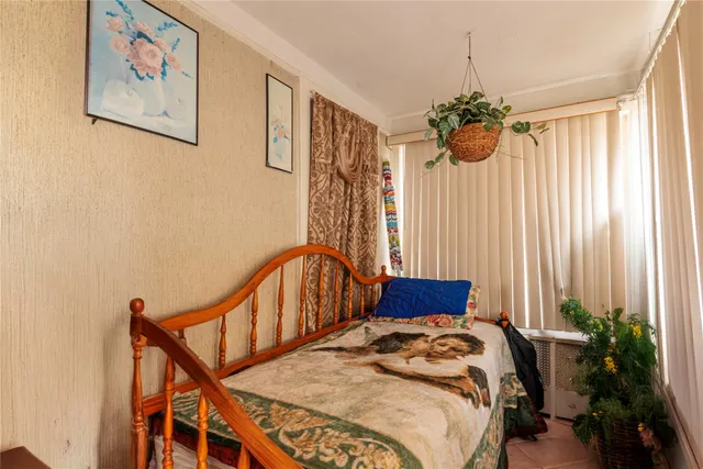 $685,000 | 218-25 101st Avenue | Queens Village