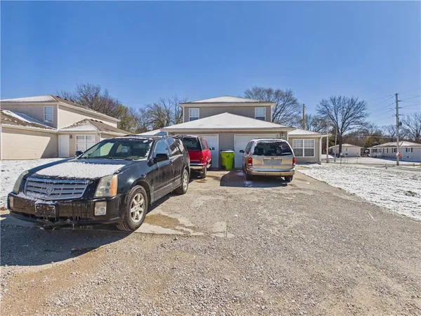$260,000 | 217-219 Truman Road, Knob Noster, MO 65336