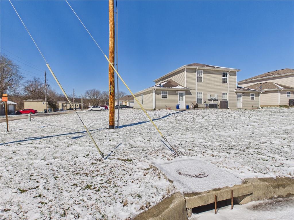 217-219 Truman Road Knob Noster, MO 65336 - Photo 4 of 31