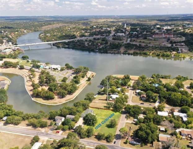 $1,489,000 | 1005 Colorado Drive, Marble Falls, TX 78654