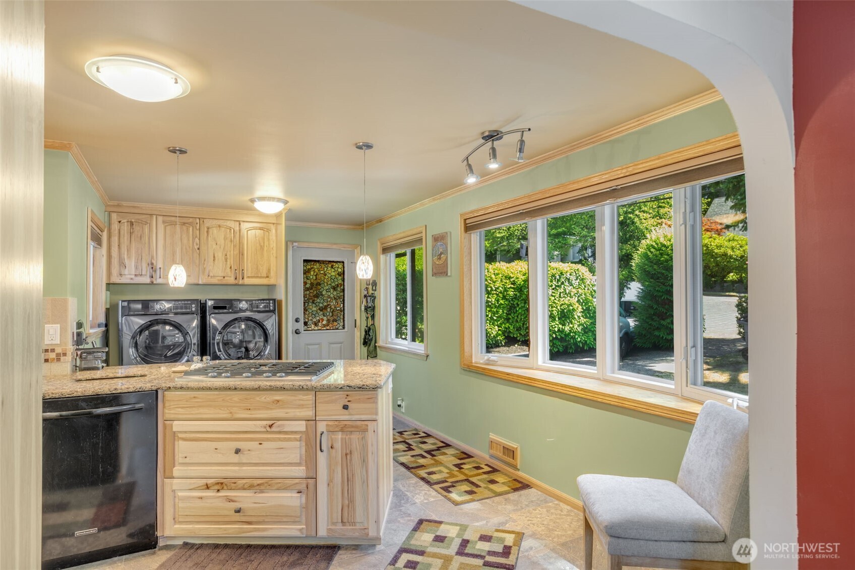 19005 104th Avenue Northeast Bothell, WA 98011 - Photo 7 of 22