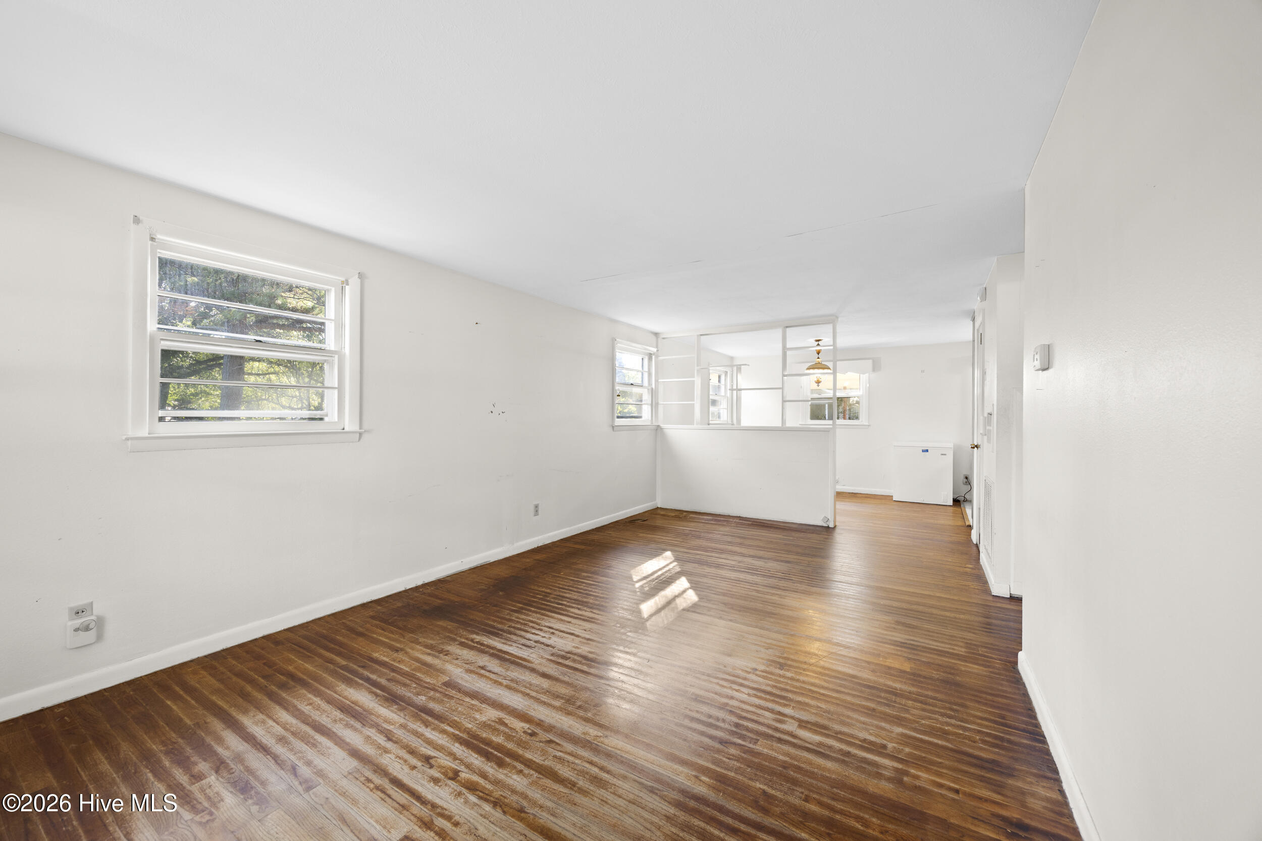 601 Winfrey Street Clinton, NC 28328 - Photo 5 of 33 Image 05