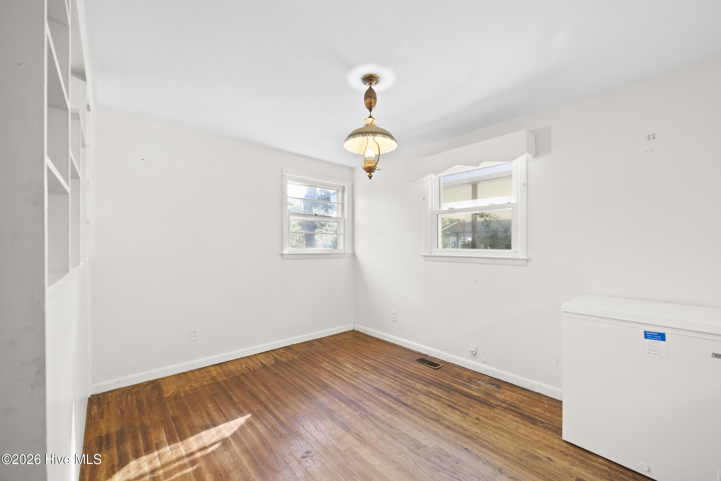 601 Winfrey Street Clinton, NC 28328 - Photo 8 of 33 Image 08