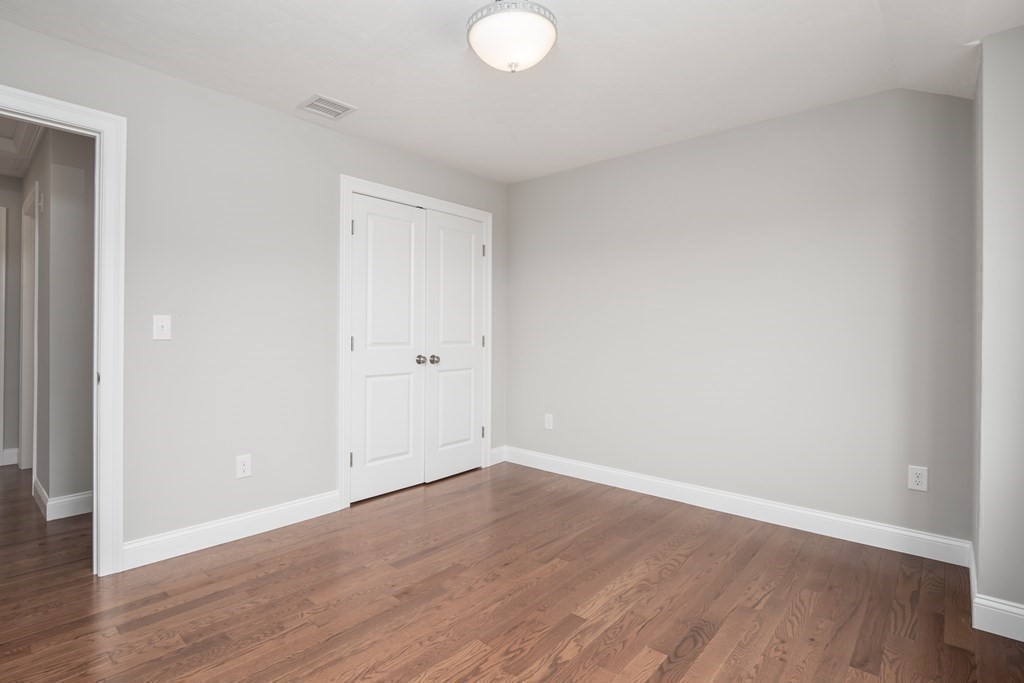 23 Burncoat Heights Worcester, MA 01606 - Photo 20 of 40