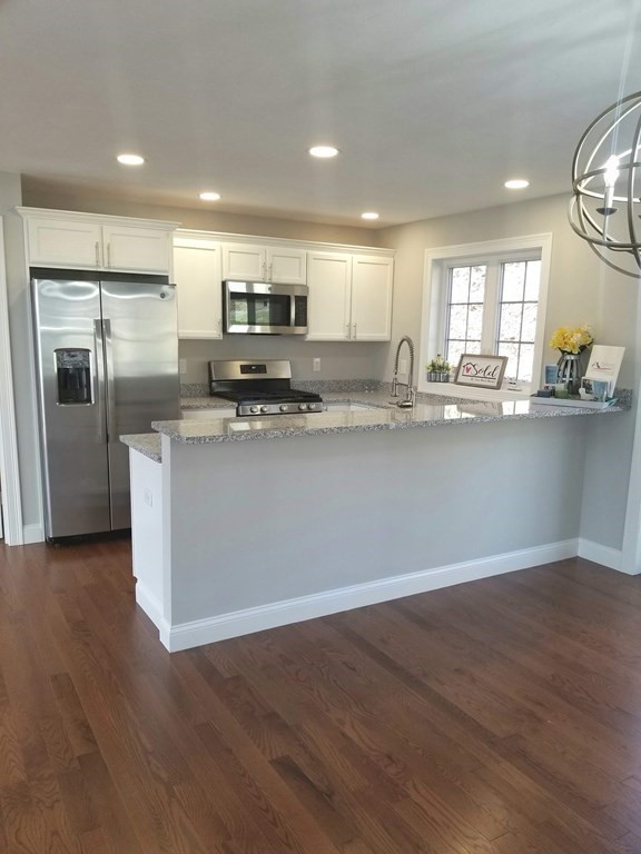 23 Burncoat Heights Worcester, MA 01606 - Photo 2 of 40