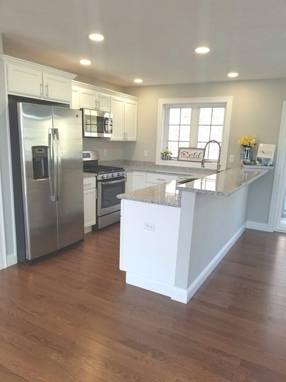 23 Burncoat Heights Worcester, MA 01606 - Photo 6 of 40