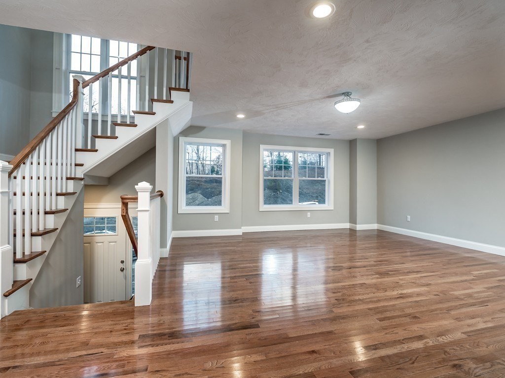 23 Burncoat Heights Worcester, MA 01606 - Photo 7 of 40