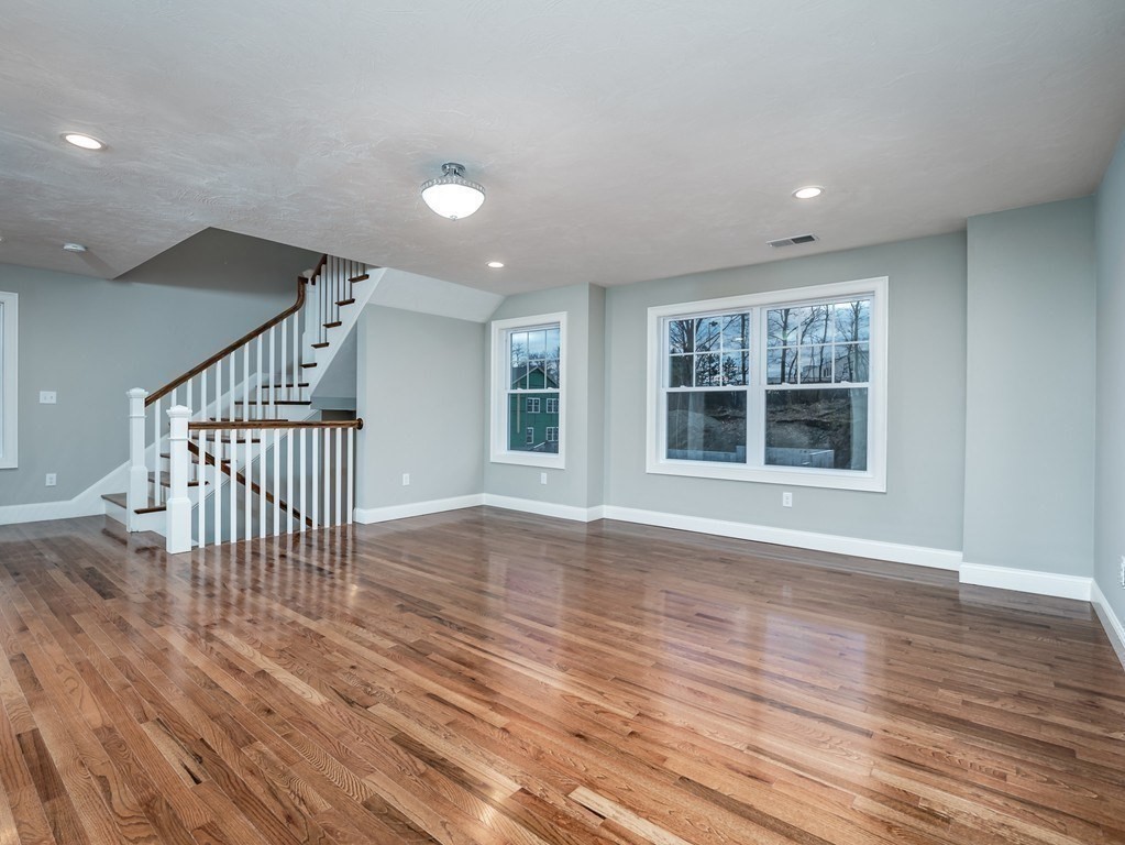 23 Burncoat Heights Worcester, MA 01606 - Photo 8 of 40