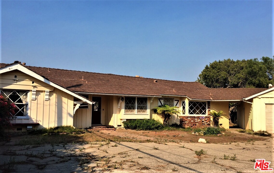 6856 Wildlife Road Malibu, CA 90265 - Photo 3 of 9