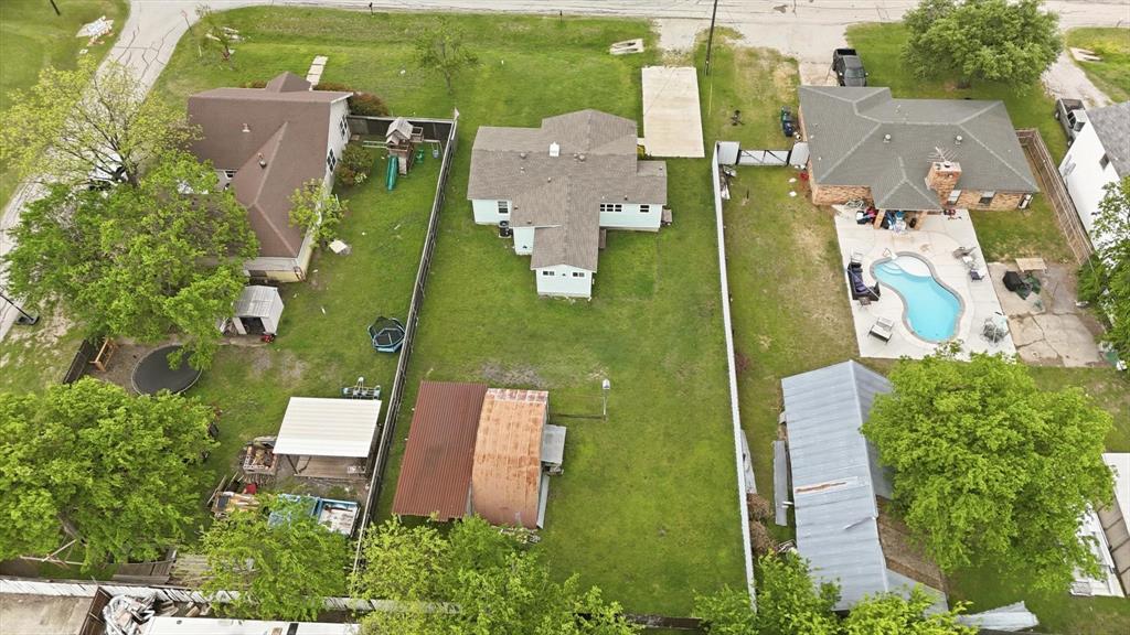 204 East Bailey Street Ponder, TX 76259 - Photo 24 of 33 Aerial view of property