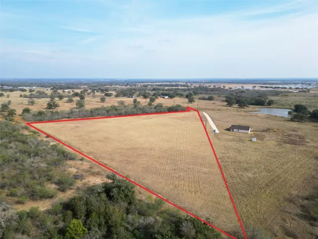 $170,000 | 956 Johnson Farms Road, Harwood, TX 78632