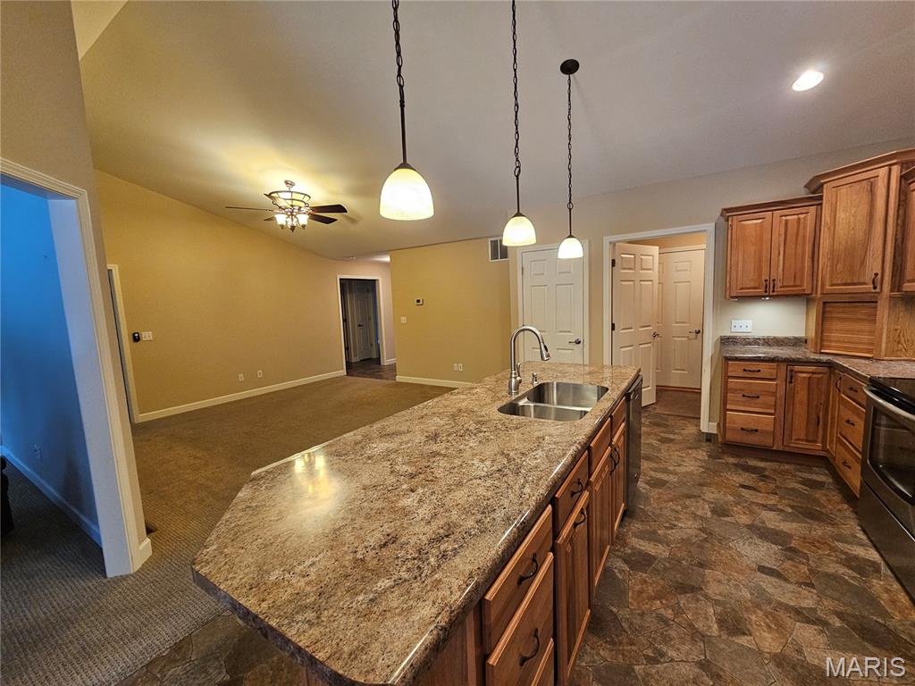 601 Elizabeth Drive Litchfield, IL 62056 - Photo 27 of 28