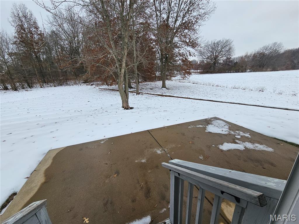 601 Elizabeth Drive Litchfield, IL 62056 - Photo 4 of 29