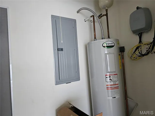 $255,000 | 601 Elizabeth Drive, Litchfield, IL 62056